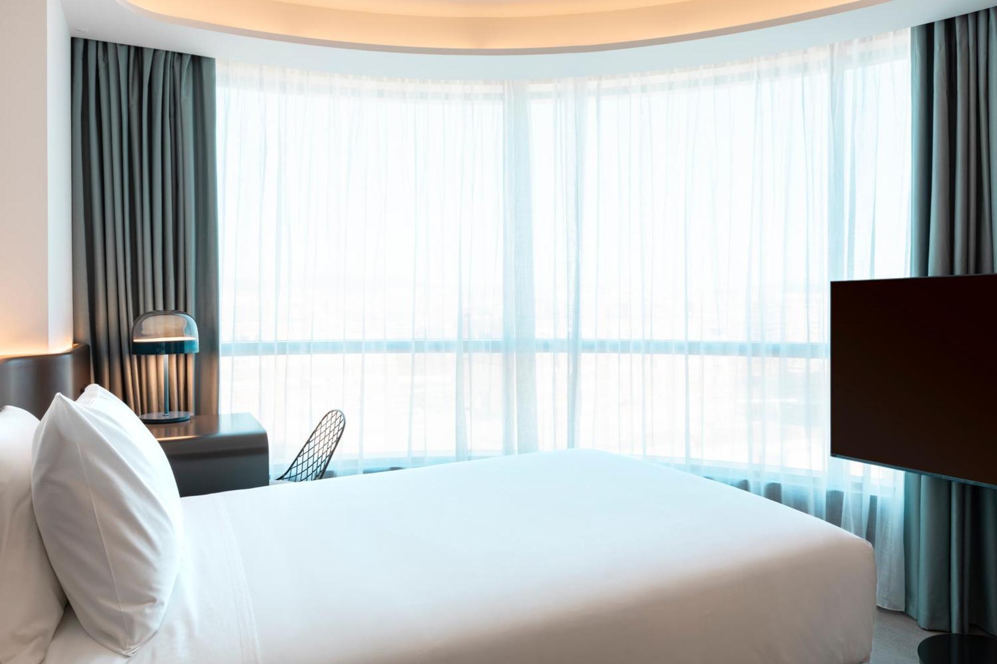 Labtwentytwo Barcelona, A Tribute Portfolio Hotel By Marriott エクステリア 写真