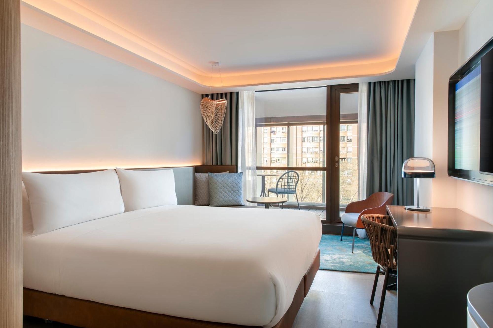 Labtwentytwo Barcelona, A Tribute Portfolio Hotel By Marriott エクステリア 写真