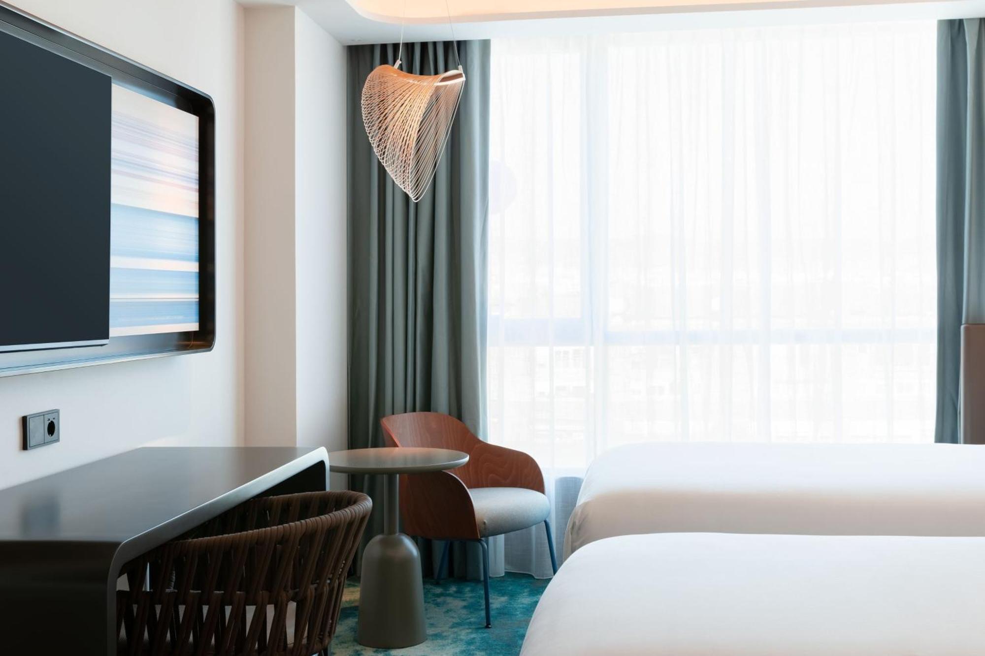 Labtwentytwo Barcelona, A Tribute Portfolio Hotel By Marriott エクステリア 写真