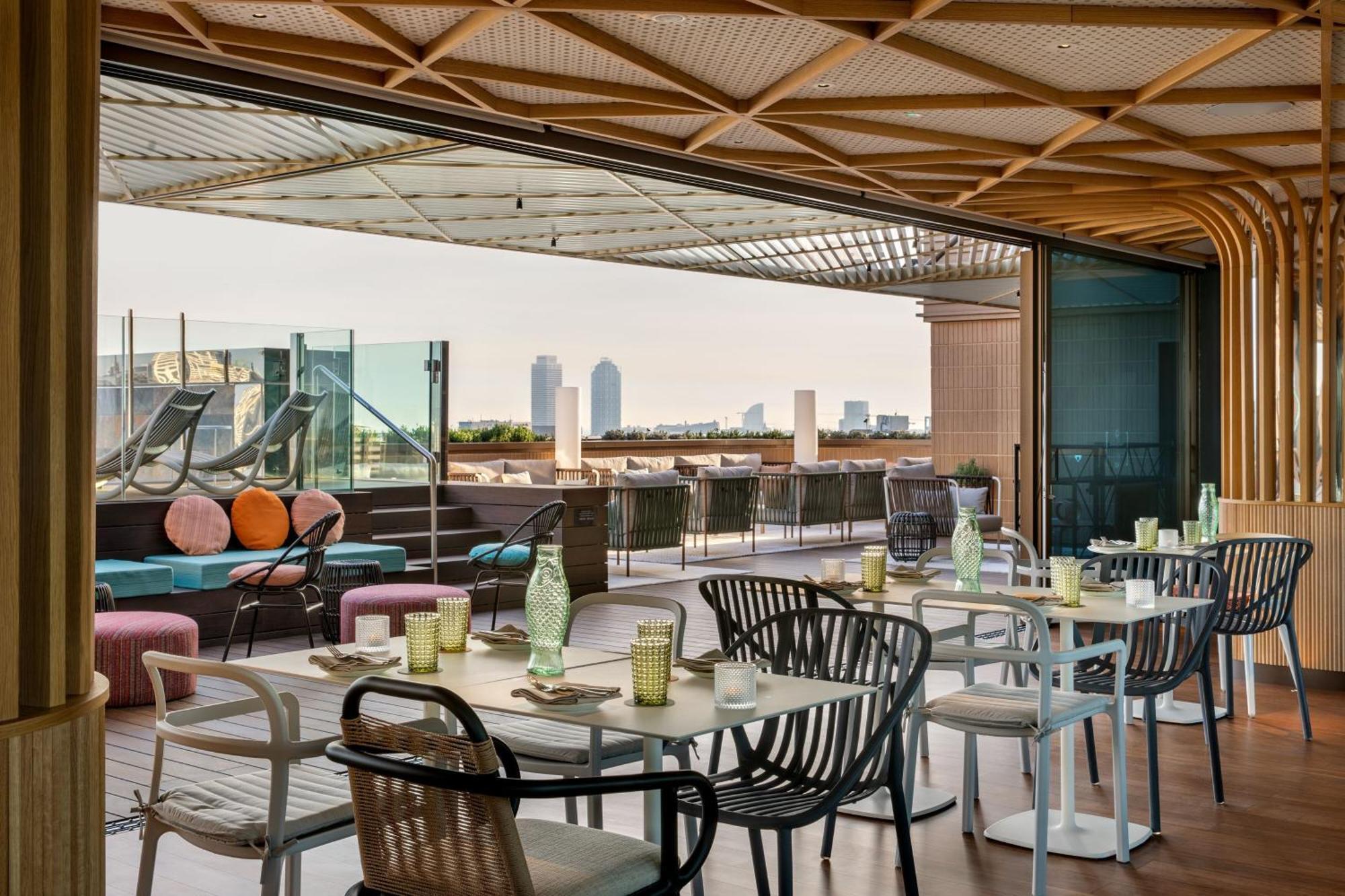 Labtwentytwo Barcelona, A Tribute Portfolio Hotel By Marriott エクステリア 写真