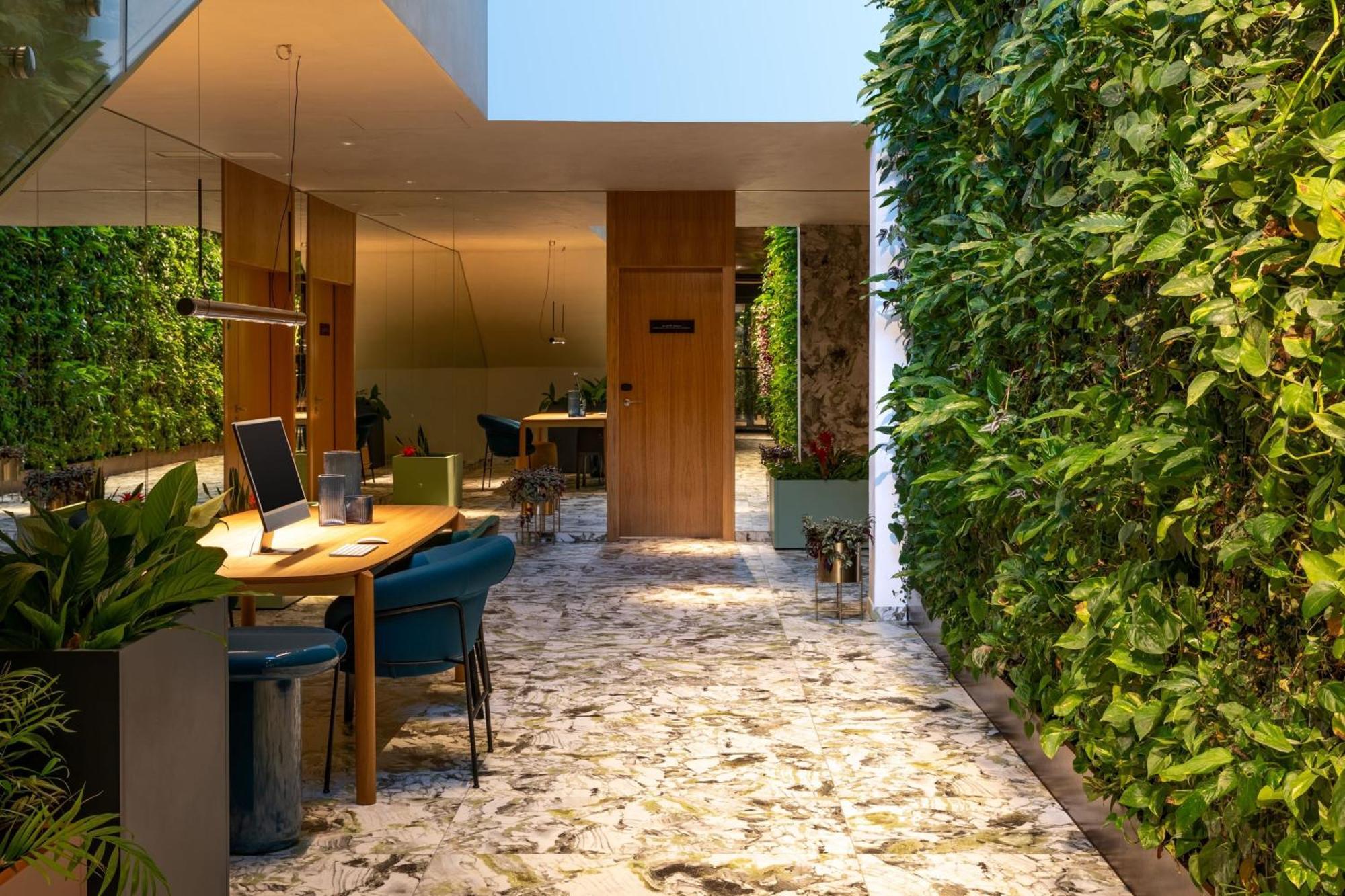 Labtwentytwo Barcelona, A Tribute Portfolio Hotel By Marriott エクステリア 写真