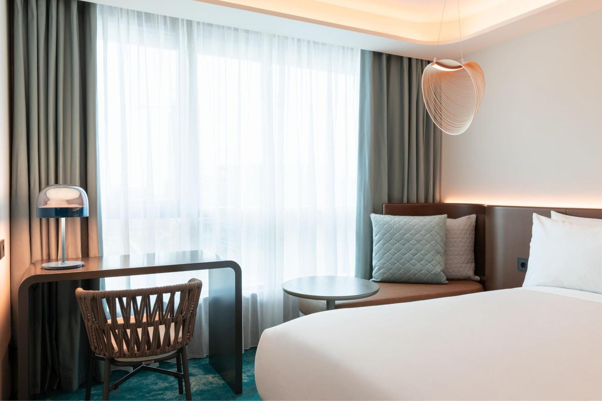 Labtwentytwo Barcelona, A Tribute Portfolio Hotel By Marriott エクステリア 写真