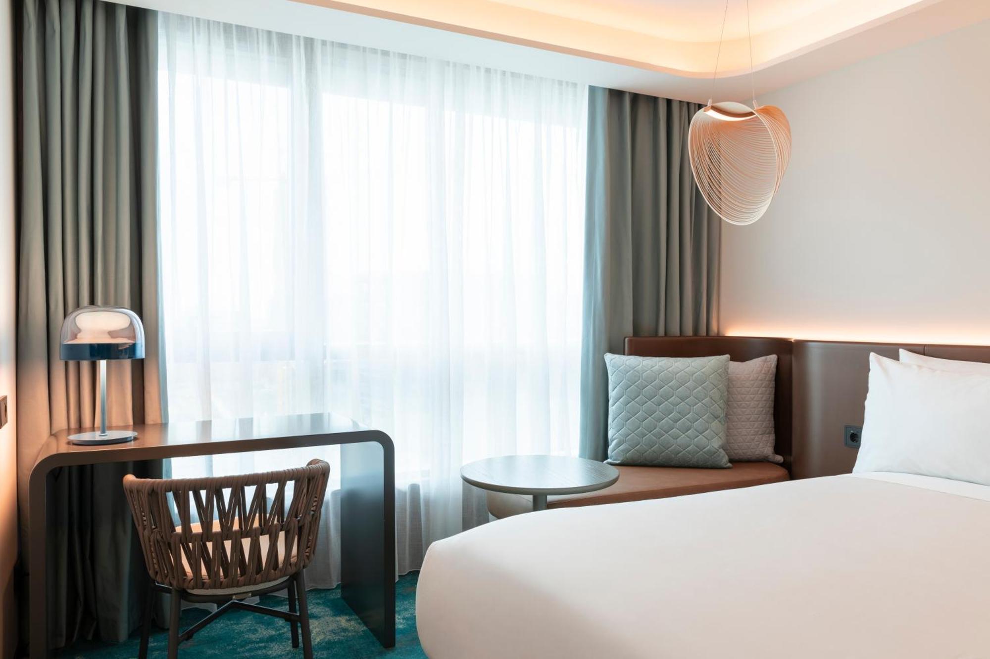 Labtwentytwo Barcelona, A Tribute Portfolio Hotel By Marriott エクステリア 写真